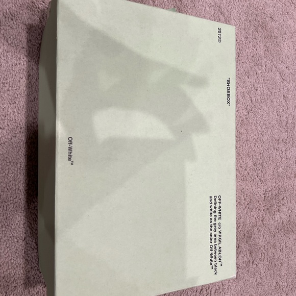 Off White VULC Low Top Size 9 men - Picture 7 of 9